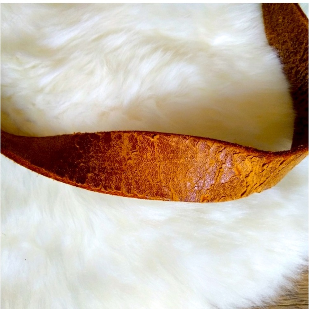 Native American Leather tooled Bag - Picture 4 of 7